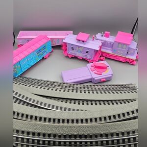 LIONEL JUNCTION PET SHOP LIONCHIEF DIESEL TRAIN SET UNTESTED PARTS ONLY Read!!